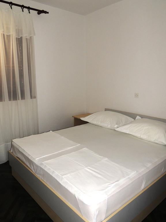 Apartments Granic Baska Voda Ngoại thất bức ảnh
